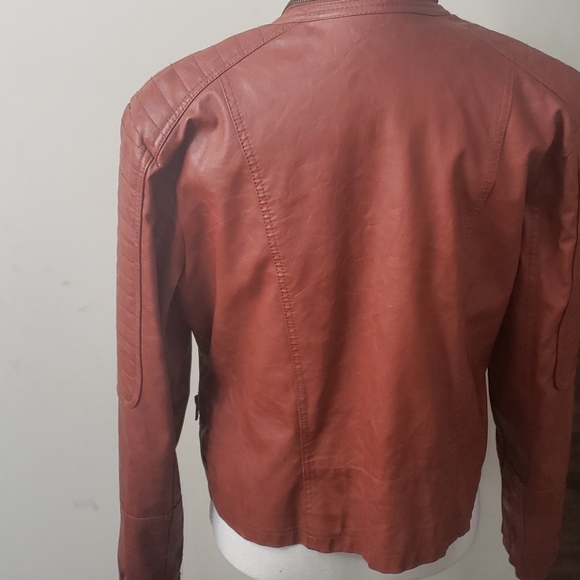 Jacket - Picture 2 of 2